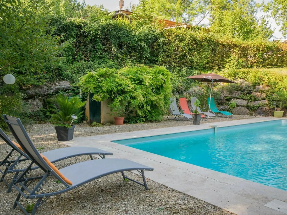 Quiet Holiday Home With Large Pool Saint-Martin-le-Redon