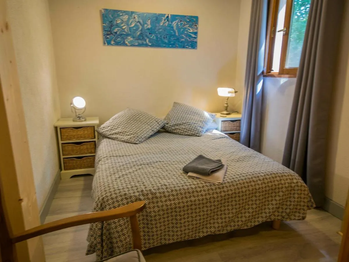 Quiet Holiday Home With Large Pool Saint-Martin-le-Redon France