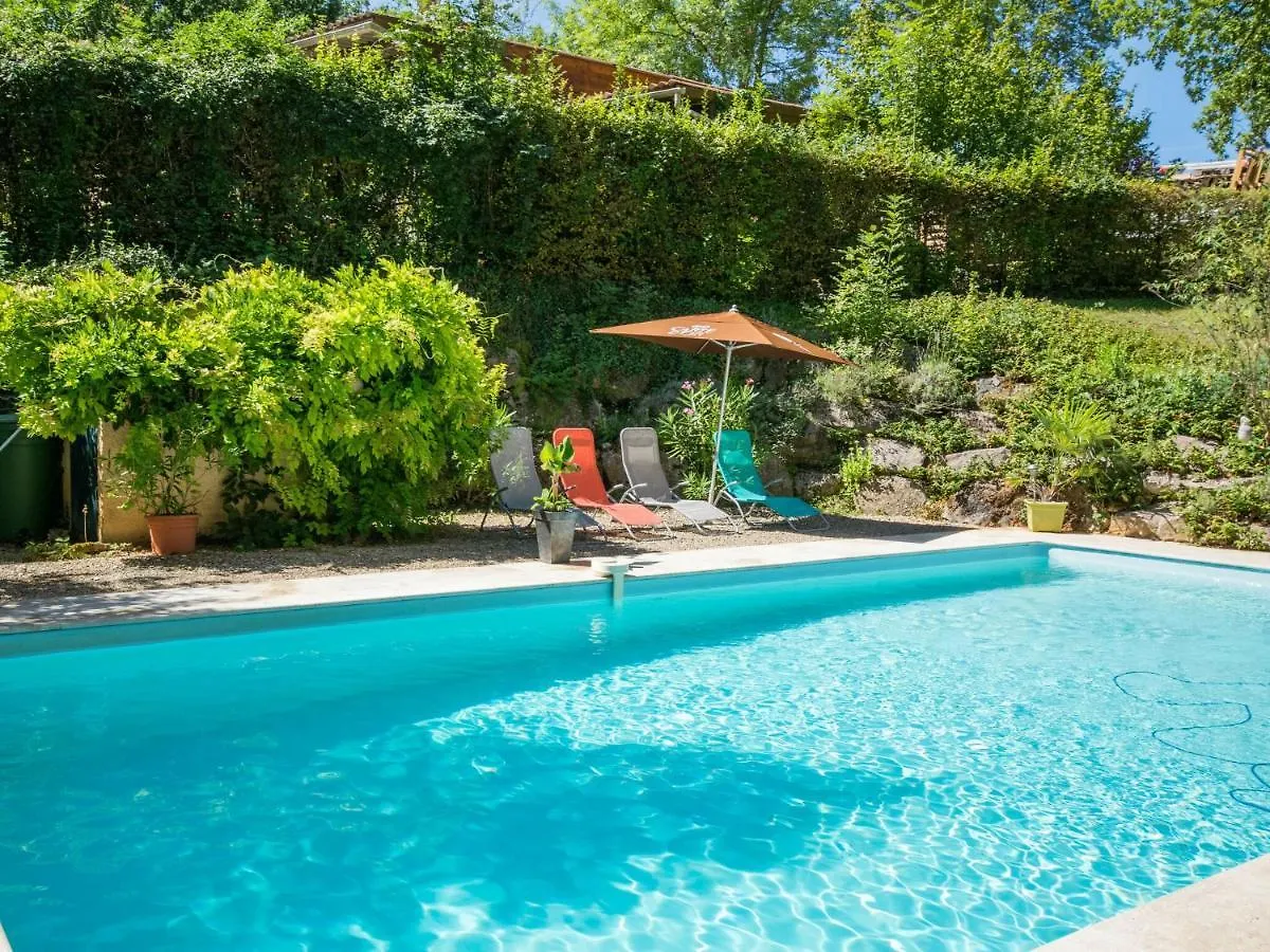 Quiet Holiday Home With Large Pool Saint-Martin-le-Redon